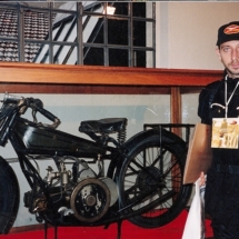 Mandello 2001- (10)_thO